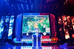 S15全球总决赛：后发制人，KT击败TSW，斩获两连胜